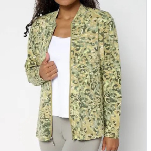 New Denim & Co. Active Duo Stretch Zip Front Jacket Green Animal Size- 1x